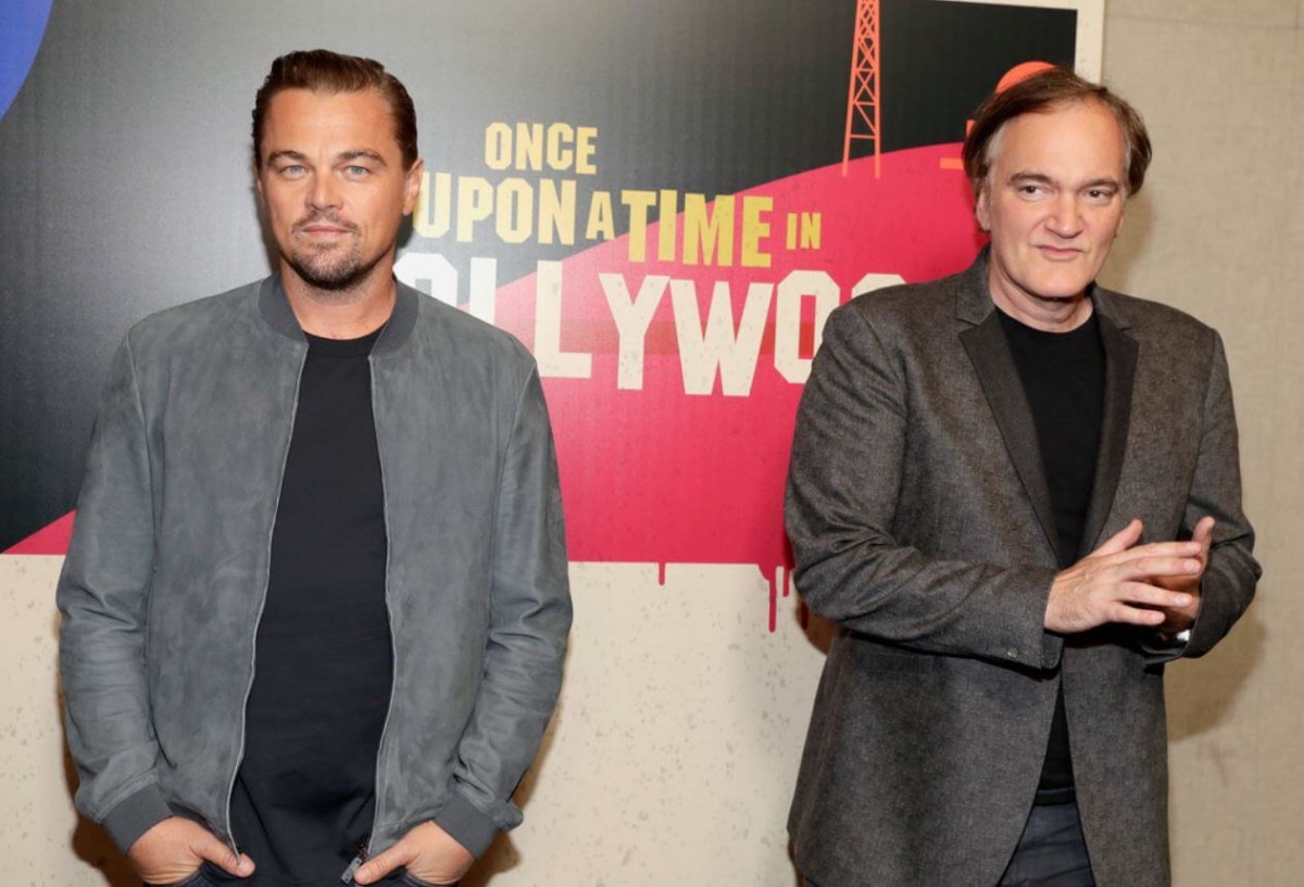 Menghabiskan biaya fantastis